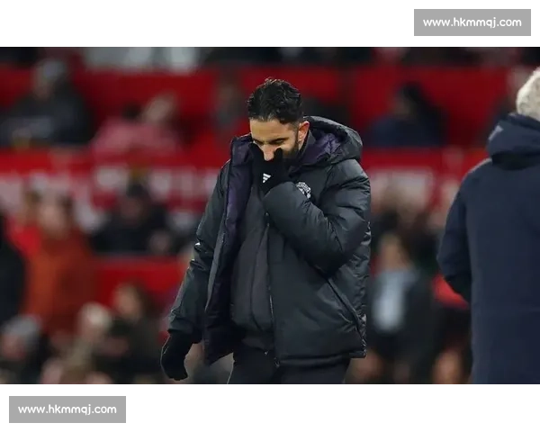 曼联放弃姆贝乌莫！瞄准塞门约或埃泽替代，拒绝支付溢价